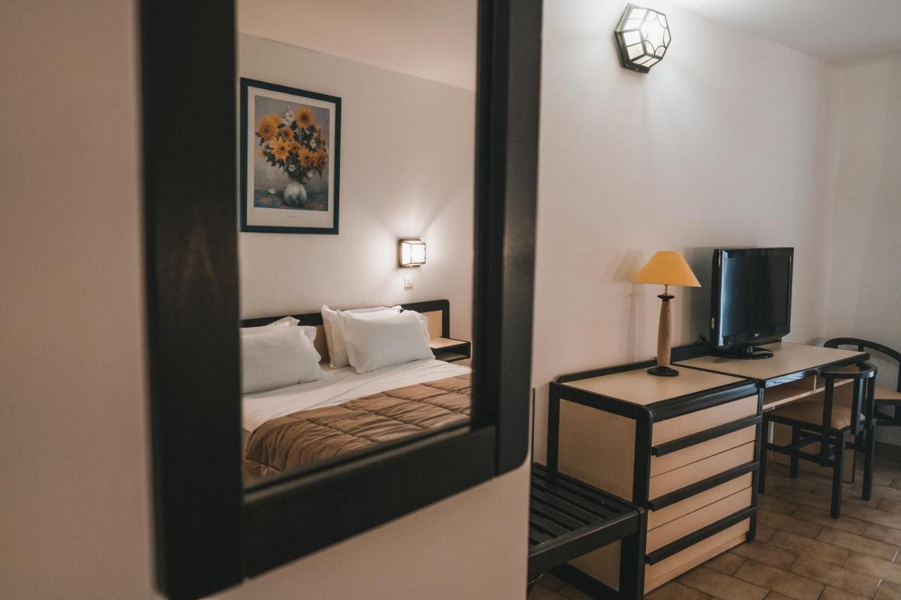 Hôtel le Subrini Porto  Extérieur photo